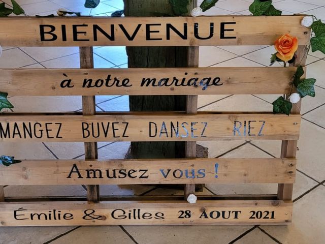 Le mariage de Emilie et Gilles à Montreuil, Seine-Saint-Denis 10