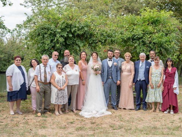 Le mariage de Antoine et Ludivine à La Roche-Chalais, Dordogne 53