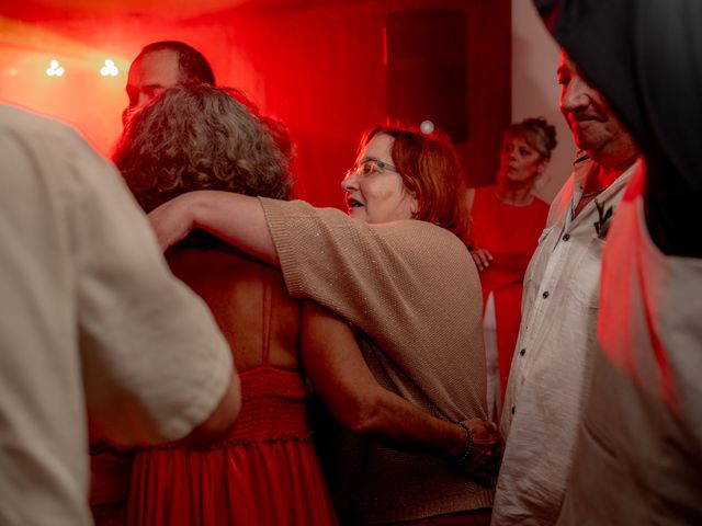 Le mariage de Cédric et Sarah à Saint-Ambreuil, Saône et Loire 57