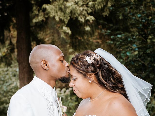 Le mariage de John et Sylvia à Cherbourg, Manche 7