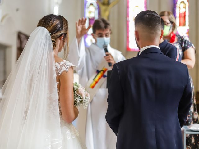 Le mariage de Florent et Sarah à Neuville-De-Poitou, Vienne 12