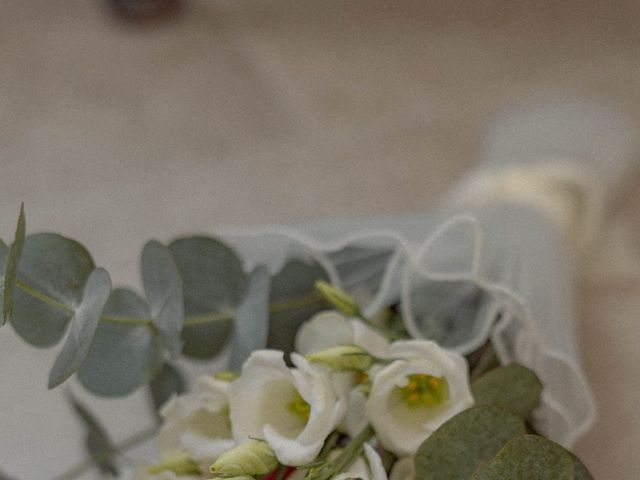 Le mariage de John et Amélie à Saint-Thibéry, Hérault 10