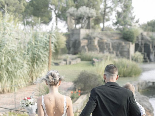 Le mariage de John et Amélie à Saint-Thibéry, Hérault 40