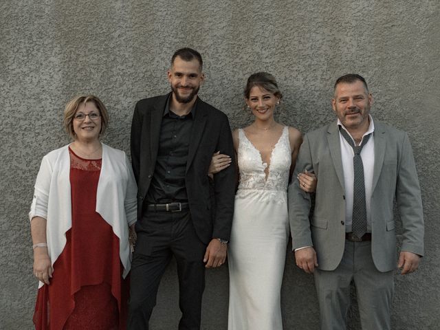 Le mariage de John et Amélie à Saint-Thibéry, Hérault 101