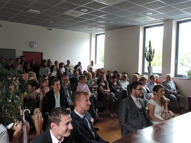 Le mariage de Victor et Nolwenn à Peyrins, Drôme 20