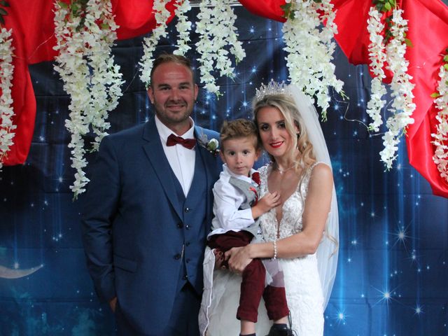 Le mariage de Qendressa et Anthony à Saint-Pierre-d'Oléron, Charente Maritime 51