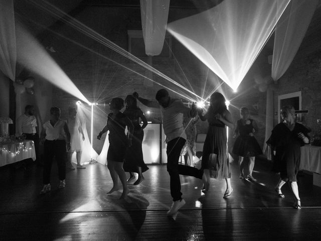 Le mariage de Erwan et Cindy à Gouesnach, Finistère 54