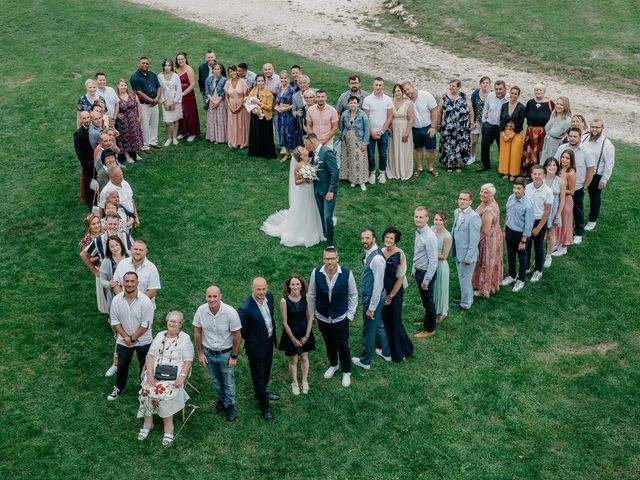 Le mariage de Logan et Marine à Port-d&apos;Envaux, Charente Maritime 45