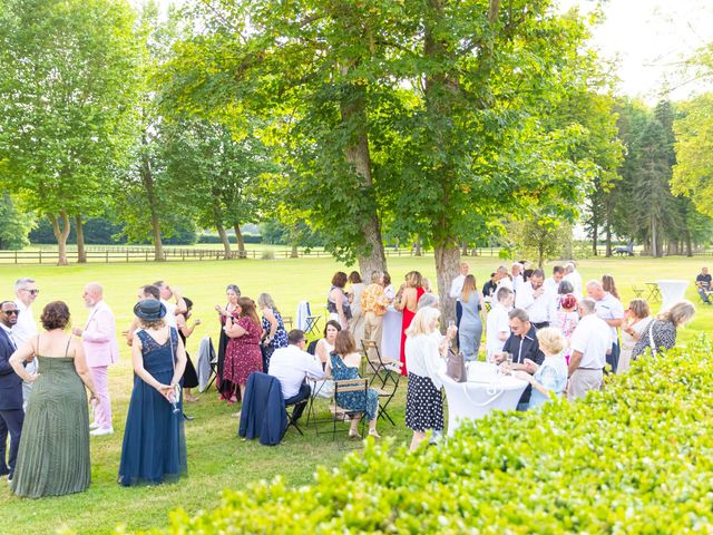 Le mariage de Alexandre et Valérie à Berneuil-sur-Aisne, Oise 35