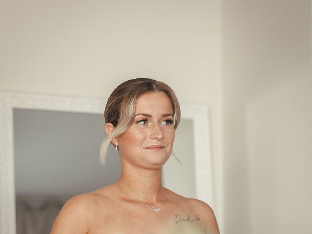 Le mariage de Geoffrey et Axelle à Lusignan, Vienne 12