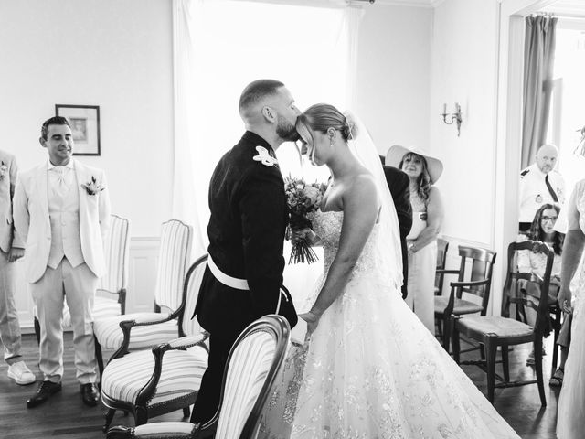 Le mariage de Geoffrey et Axelle à Lusignan, Vienne 16