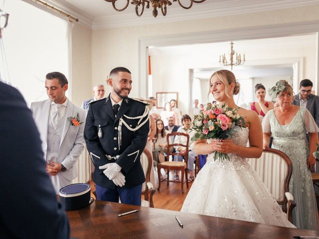 Le mariage de Geoffrey et Axelle à Lusignan, Vienne 17