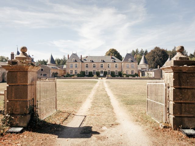 Le mariage de Geoffrey et Axelle à Lusignan, Vienne 23