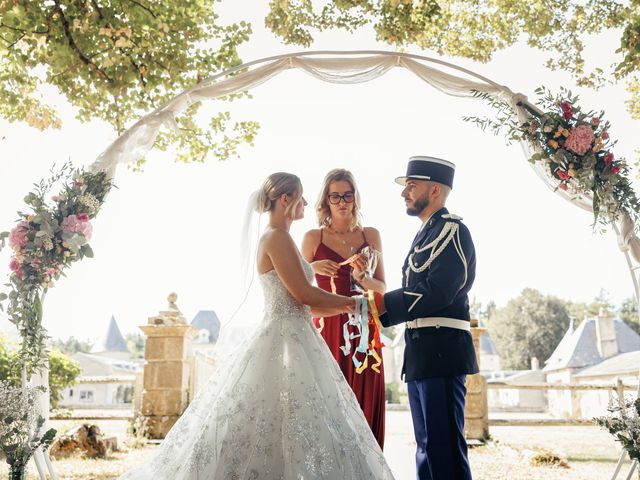 Le mariage de Geoffrey et Axelle à Lusignan, Vienne 30
