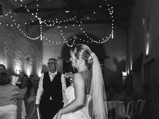 Le mariage de Geoffrey et Axelle à Lusignan, Vienne 66