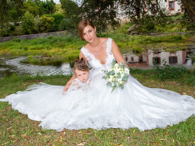 Le mariage de Aymeric et Florence à Verneix, Allier 18