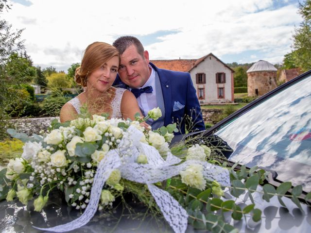 Le mariage de Aymeric et Florence à Verneix, Allier 24