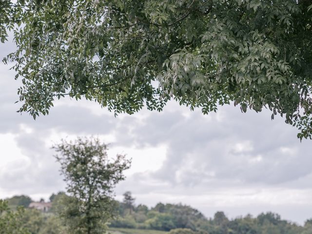 Le mariage de Simon et Lucy à Moulon, Gironde 42