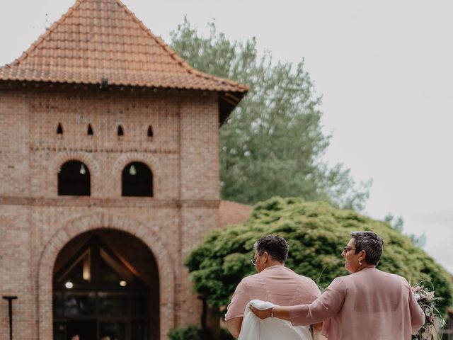 Le mariage de Florence et Virginie à Wicres, Nord 11