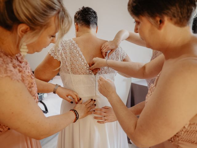 Le mariage de Florence et Virginie à Wicres, Nord 29
