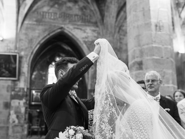 Le mariage de Benjamin et Bergère à Saint-Bonnet-le-Château, Loire 13