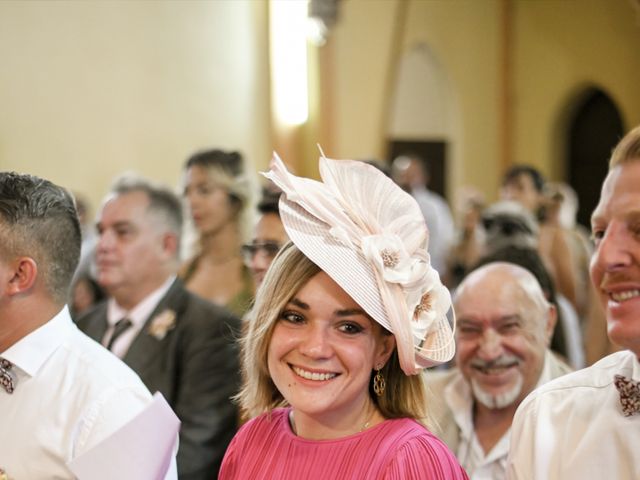 Le mariage de Loïc et Cécile à Puycelci, Tarn 23