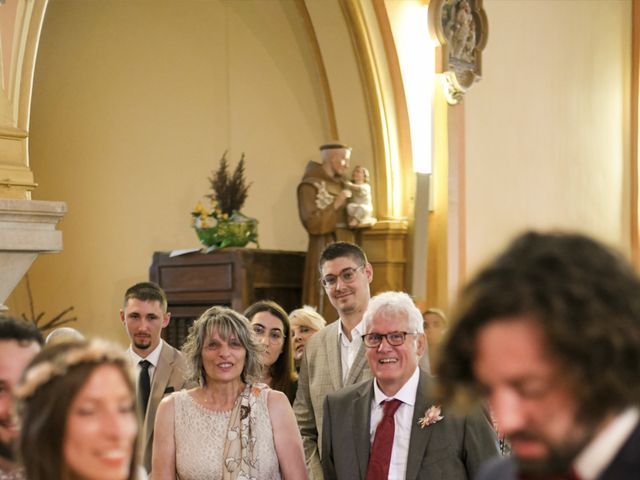 Le mariage de Loïc et Cécile à Puycelci, Tarn 24