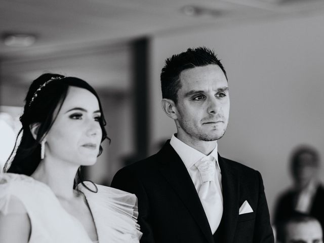 Le mariage de Cassandra  et Jonathan  à Le Perréon, Rhône 9