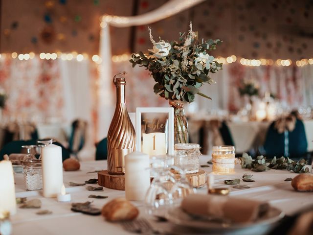 Le mariage de Cédric et Mathilde à Saône, Doubs 82