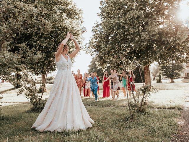 Le mariage de Cédric et Mathilde à Saône, Doubs 94