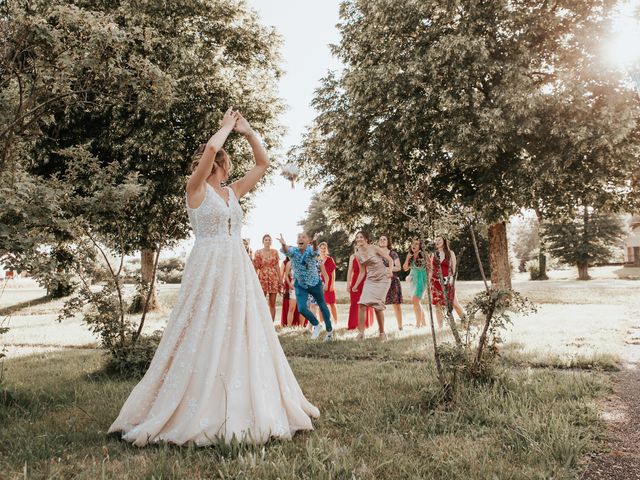 Le mariage de Cédric et Mathilde à Saône, Doubs 95