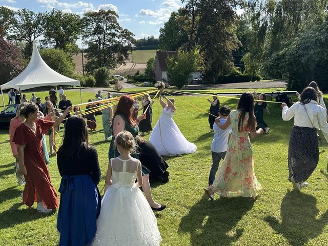 Le mariage de Elodie et Romain à Cassel, Nord 1