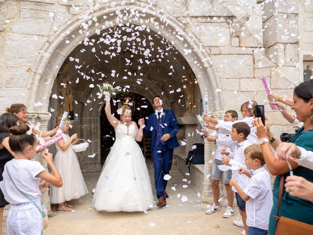 Le mariage de Ollivier et Angeline à Fouesnant, Finistère 47