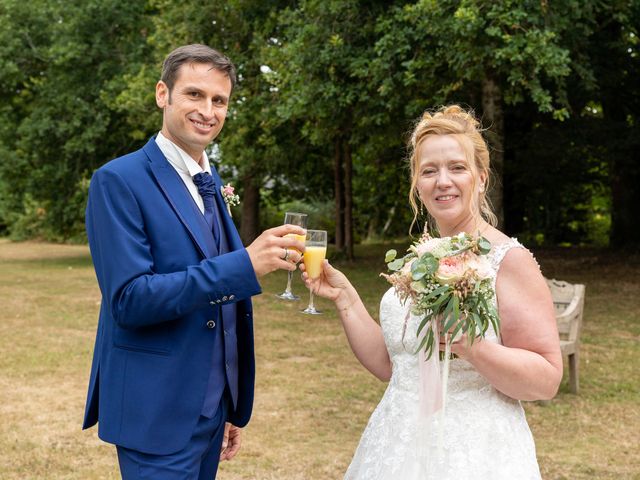 Le mariage de Ollivier et Angeline à Fouesnant, Finistère 64