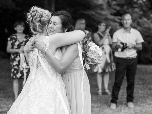 Le mariage de Ollivier et Angeline à Fouesnant, Finistère 73