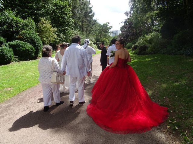 Le mariage de Kévin et Clotilde à Caen, Calvados 17