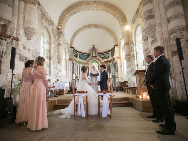 Le mariage de Maxime et Romane à Sainte-Gemme-la-Plaine, Vendée 15