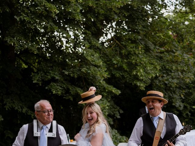 Le mariage de John et May à Ingrandes, Indre 56