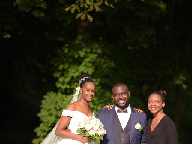 Le mariage de Loïc et Elodie à Moissy-Cramayel, Seine-et-Marne 44