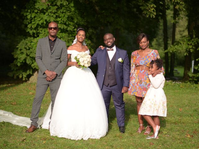 Le mariage de Loïc et Elodie à Moissy-Cramayel, Seine-et-Marne 55