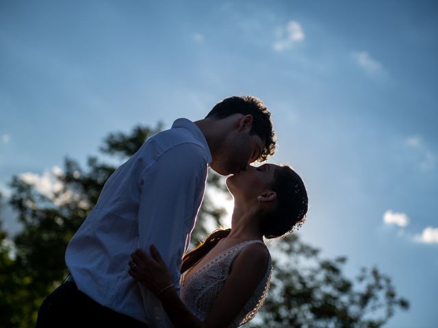 Le mariage de Valentin et Sarah à Saint-Clar-de-Rivière, Haute-Garonne 2