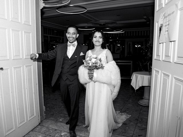 Le mariage de Cyril et Vinciane à Chasseneuil-du-Poitou, Vienne 4