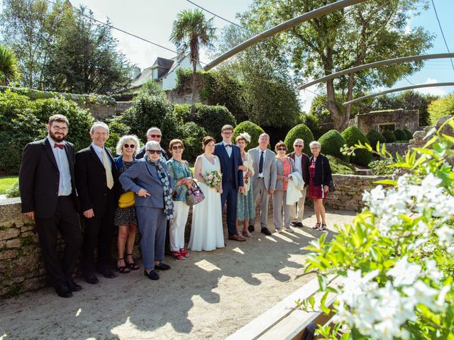 Le mariage de Fabien et Nolwenn à Saint-Renan, Finistère 37