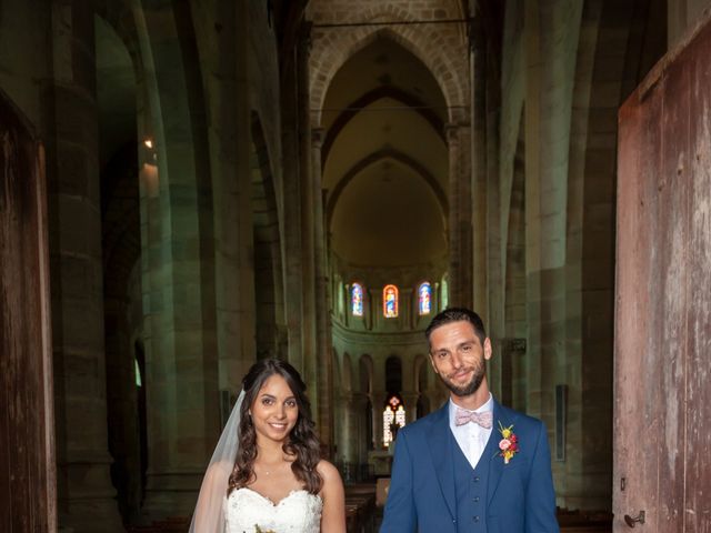 Le mariage de Clément et Virginie à Saint-Menoux, Allier 11