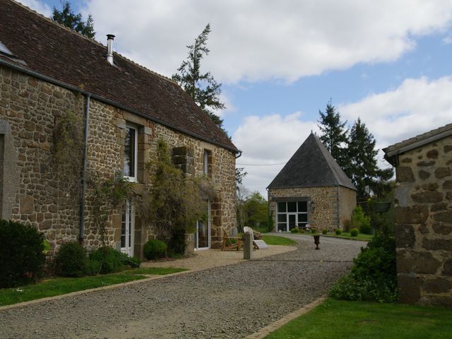 Le mariage de Morgan et Claire à Sées, Orne 12