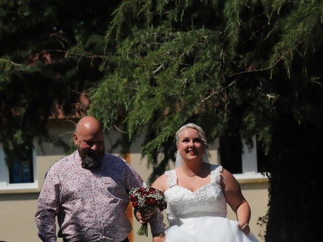 Le mariage de Nicolas et Fanny à Abaucourt-Hautecourt, Meuse 13