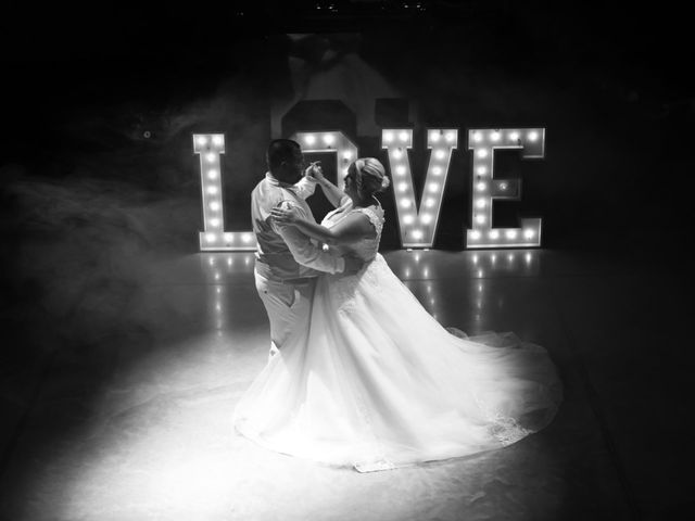 Le mariage de Nicolas et Fanny à Abaucourt-Hautecourt, Meuse 41