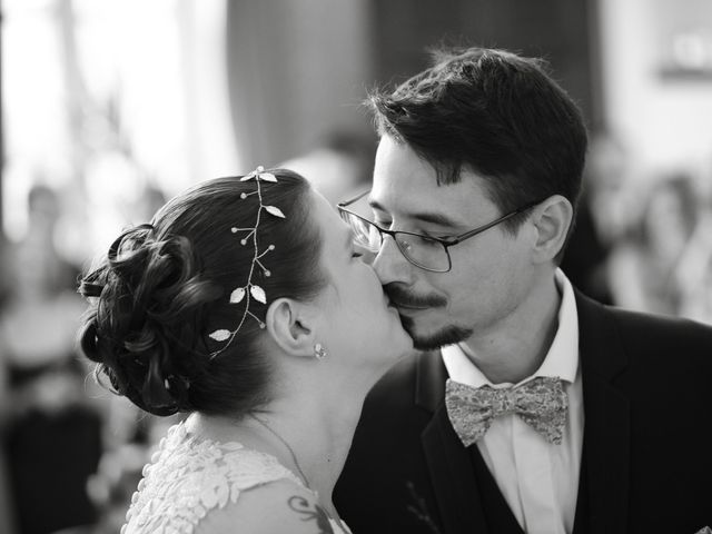 Le mariage de Laurent et Sarah à Issoire, Puy-de-Dôme 12