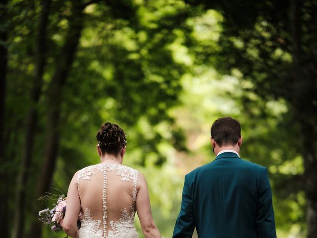 Le mariage de Laurent et Sarah à Issoire, Puy-de-Dôme 24