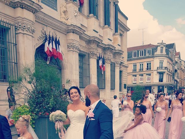 Le mariage de Xavier et Lydie  à Troyes, Aube 2